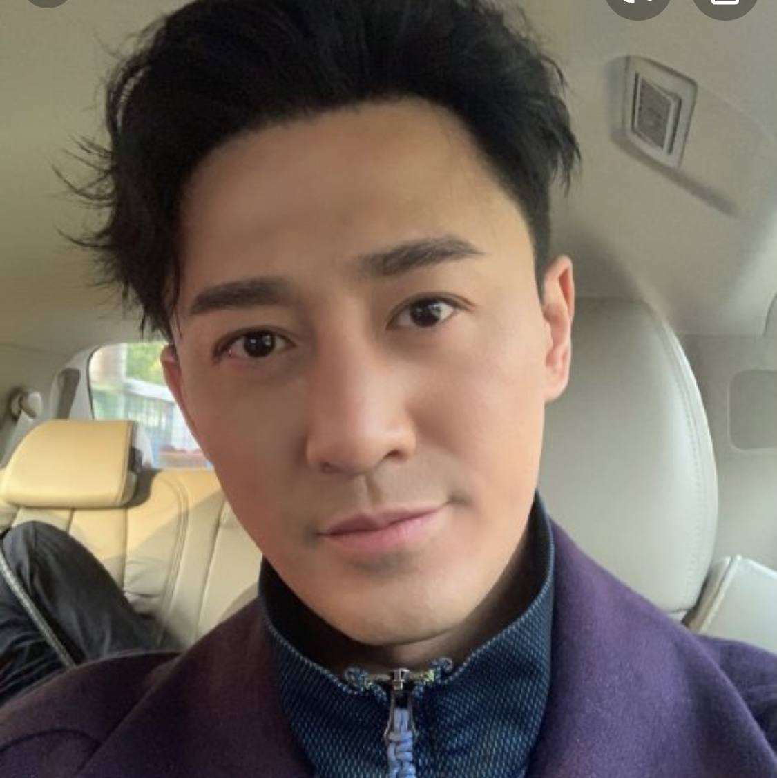 也祝福他的酒吧能够越做越大,另外也期待林峰能带来很多好的精彩优秀