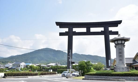 日本奈良三轮山里面通过接近神明的登拜获得力量休闲区蓝鸢梦想 - Www.slyday.coM 日本奈良三轮山里面通过接近神明的登拜获得力量休闲区蓝鸢梦想 - Www.slyday.coM