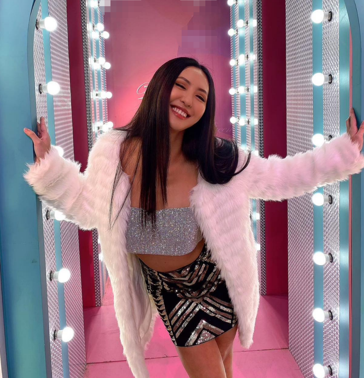 31岁女星蔷蔷曝恋爱秘辛,曾为爱当酒店妹陪客,7任男友都奇葩