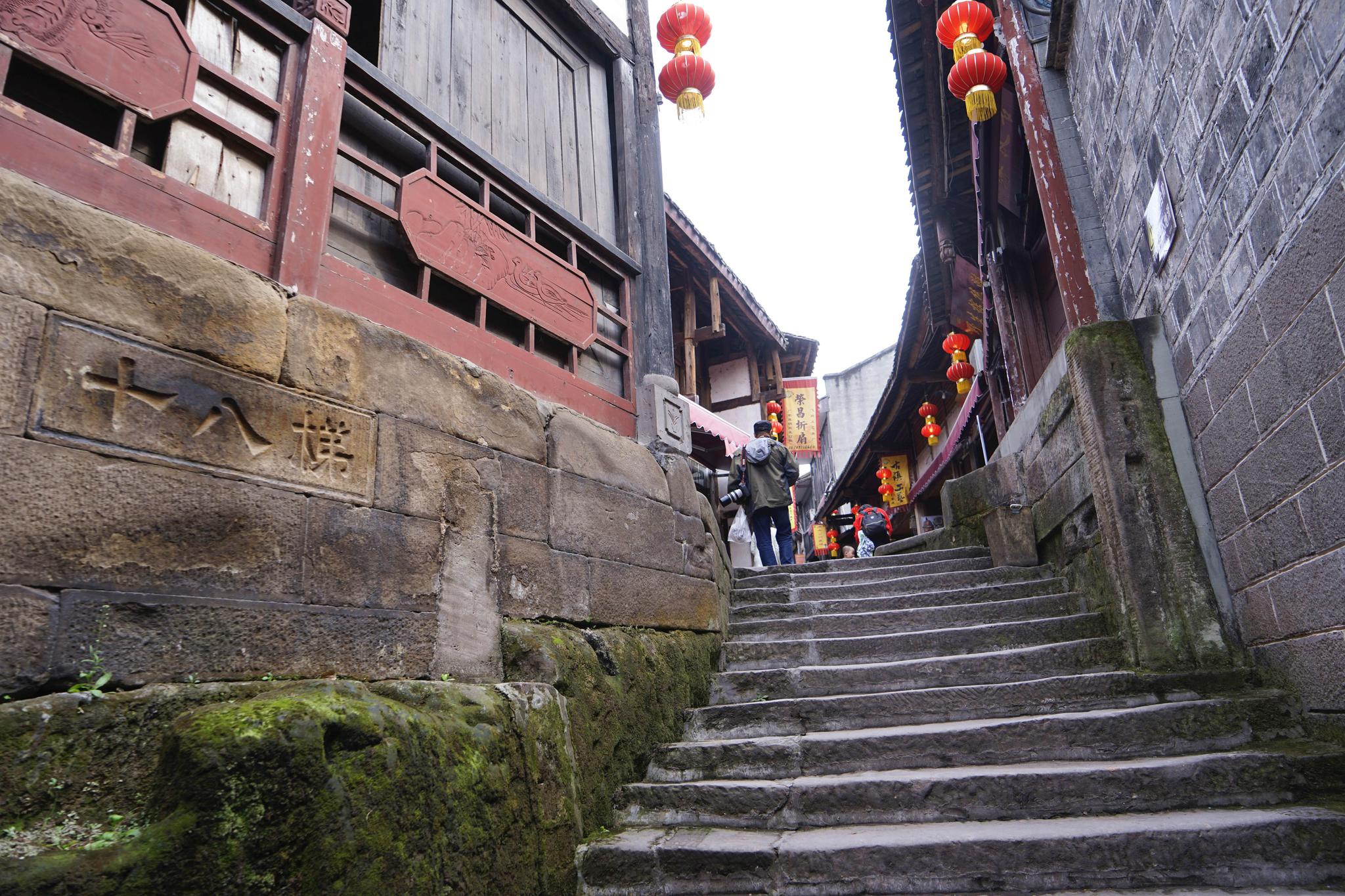 重庆这座明清古镇,藏着很美小巷、古桥和200年古城墙|万灵|濑溪河|古人|夏布_新浪新闻