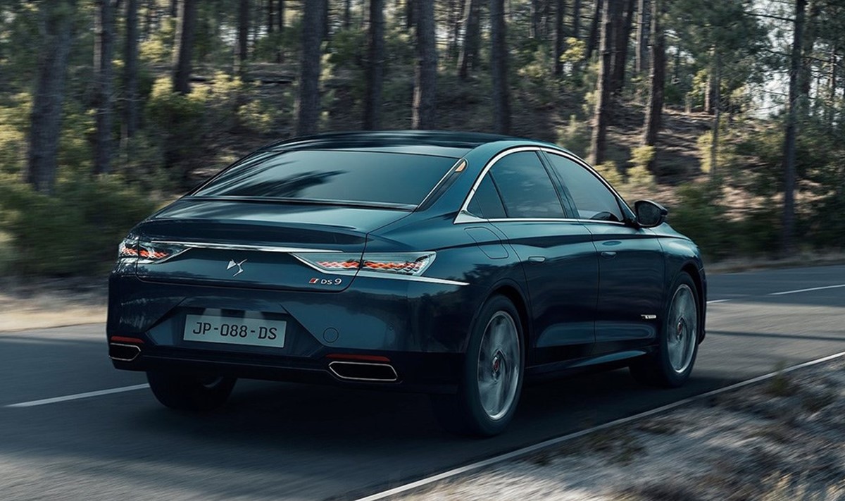 在退市边缘疯狂试探,起步价25万,我们需要ds9的尊贵仪式感?