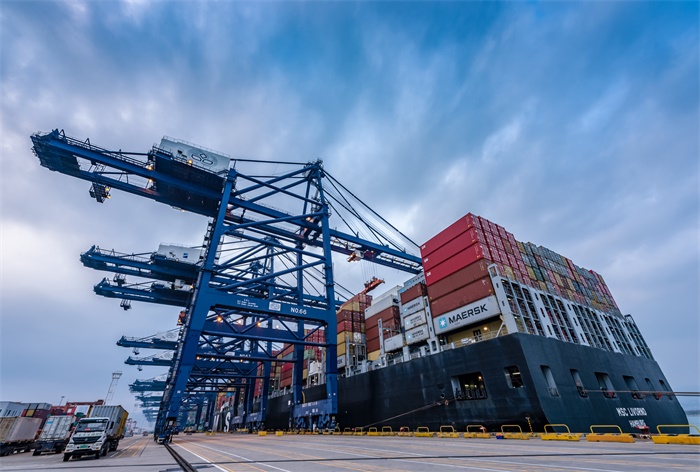 一天就要卡住96亿美元！苏伊士运河搁浅货船救援或需几周休闲区蓝鸢梦想 - Www.slyday.coM