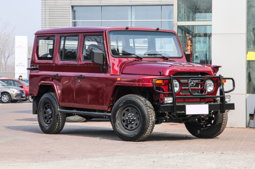 北汽制造bj212百年纪念致敬版车型上市 搭1.5t动力