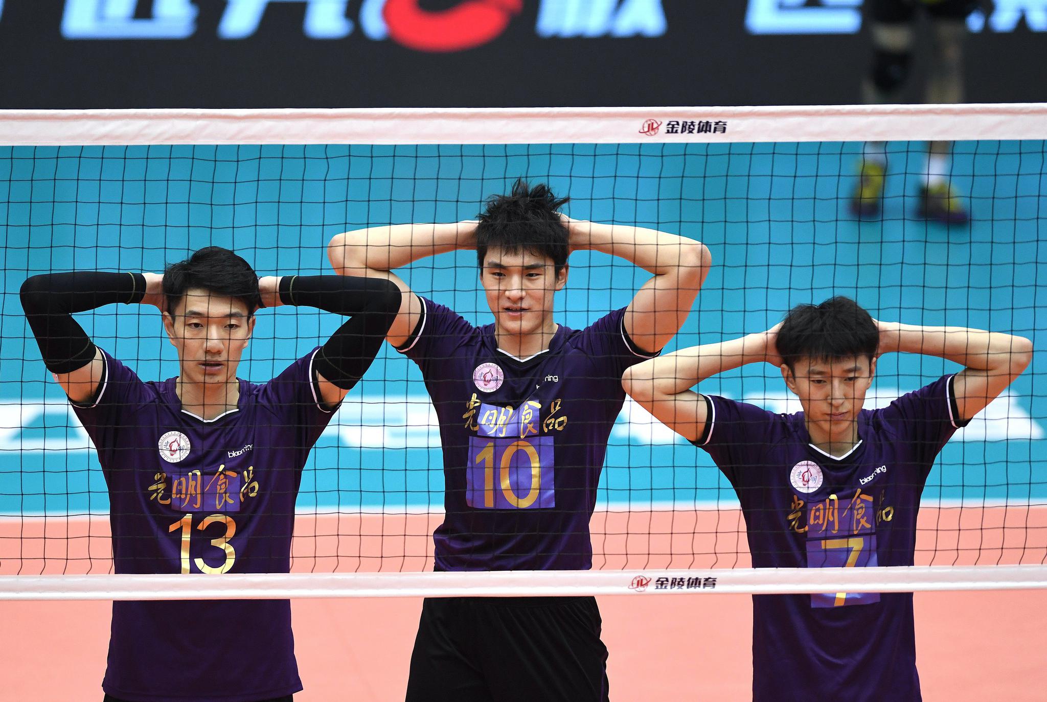 排球——男排联赛决赛:上海队获亚军