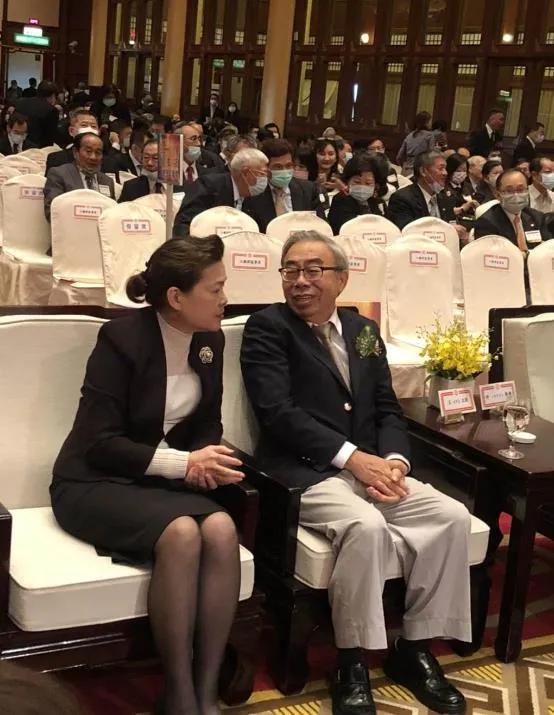 永不分家不惧茶杯里的风暴经营之神王永庆设计3道防火墙