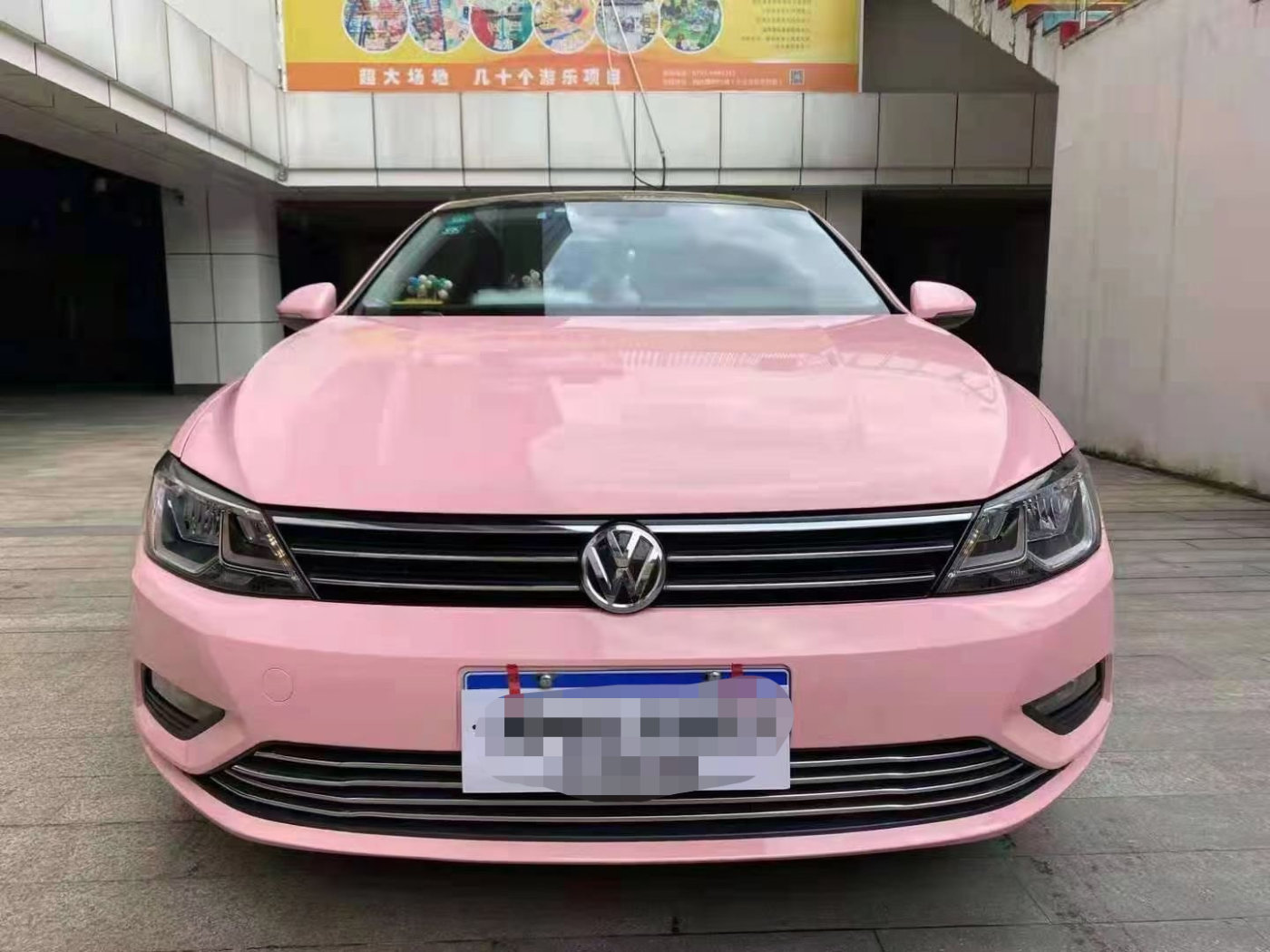 大众凌渡改色樱花粉 真的是帅到尖叫-新浪汽车
