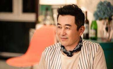 他们年龄相差15岁却相识3天就选择结婚生活中完全没年龄差距