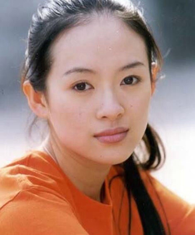 明星老照片,方脸时期的杨幂,刚出道的章子怡,照片张张经典