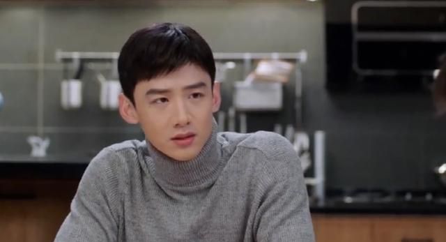 邢克垒表示自己的确是第一次啊,再说了这世间能有几名他这样绝美的