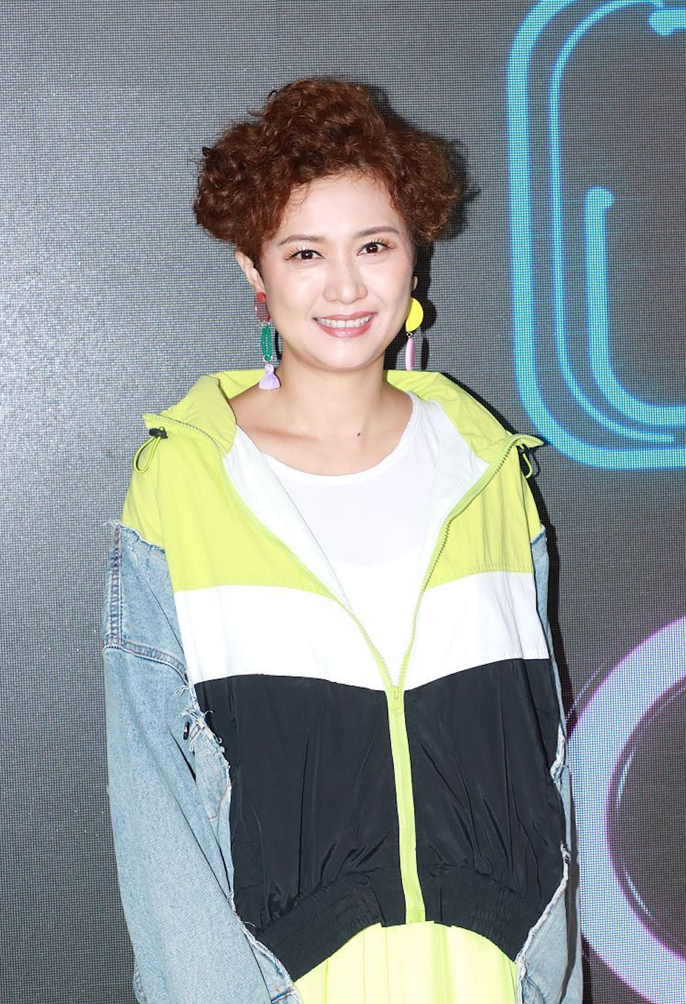 罗敏庄受邀重返tvb,原计划举家移居泰国,离巢八年已在海外置业