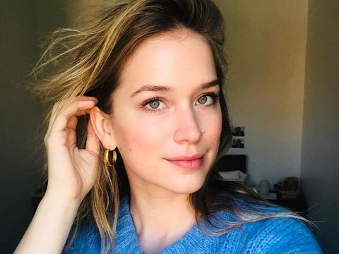 《安眼书店》中的伊丽莎白·莱尔将会出演《绯闻女孩》!