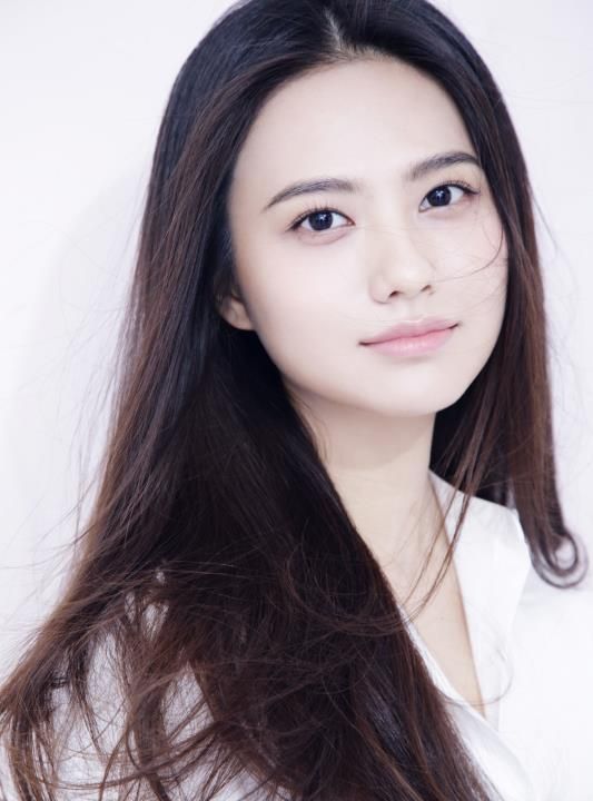 因女二号戏过多被吐槽因参加亲爱的热爱的出圈网友很不适