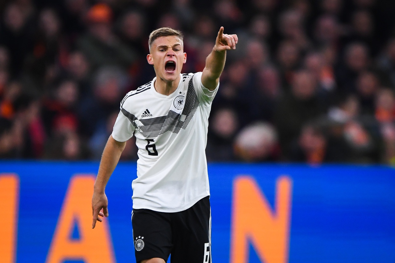 基米希:我个人感觉踢中场最舒服,但教练是做最终决定的人