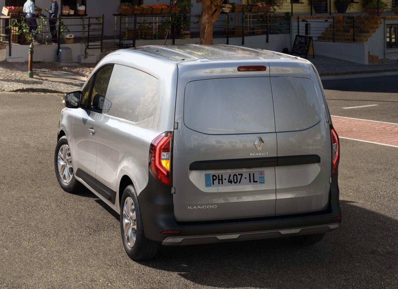 第三代雷诺kangoovan厢式货运版车型官图采用无b柱设计