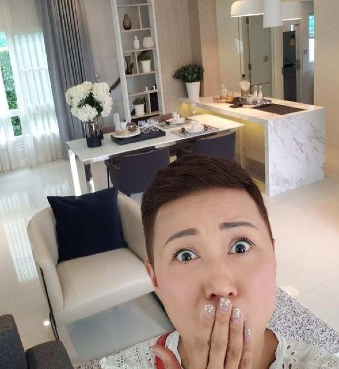 罗敏庄受邀重返tvb,原计划举家移居泰国,离巢八年已在海外置业