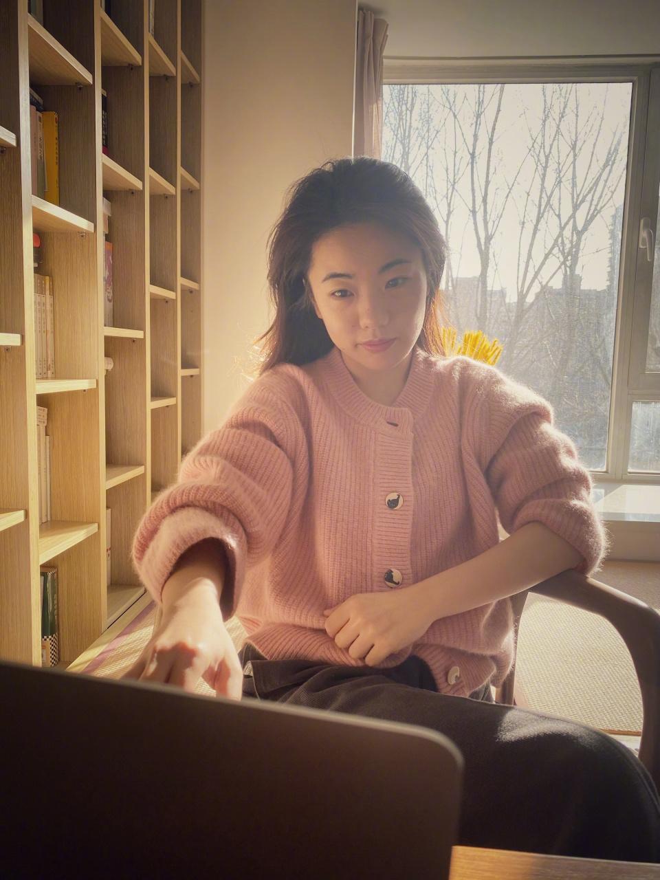 清华才女少年成名的神童作家年过三旬的蒋方舟在干什么