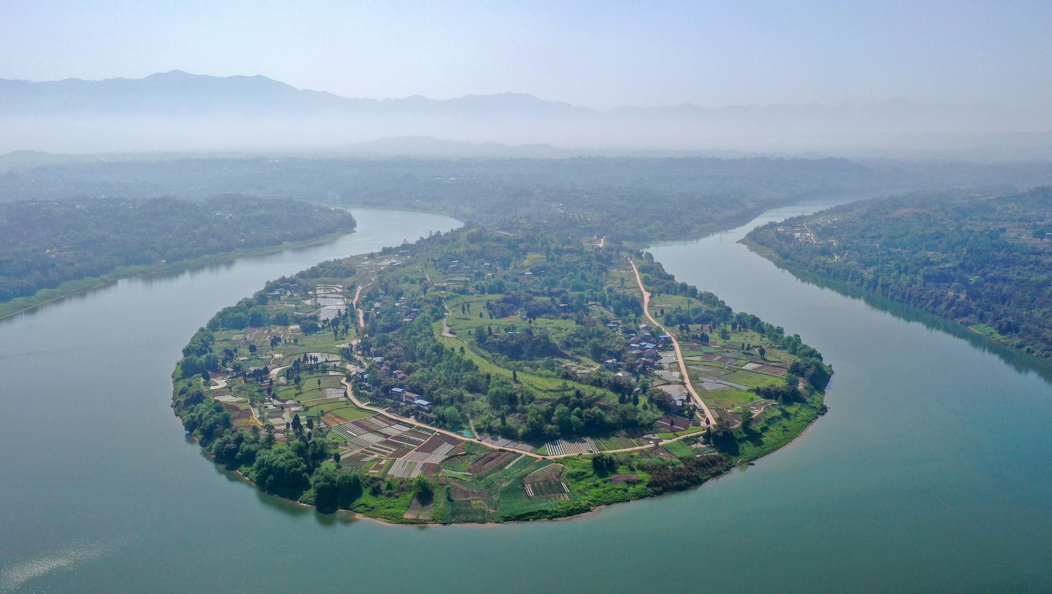 四川华蓥:渠江沿岸春光美|四川_新浪新闻