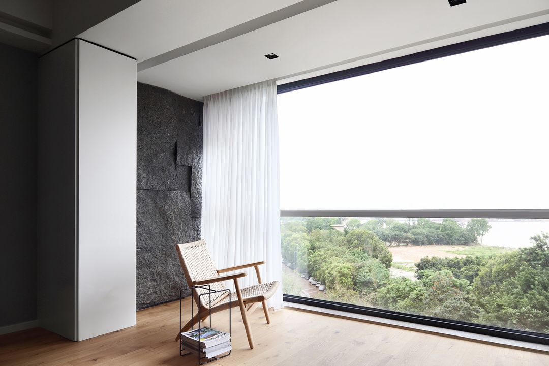 180㎡一个人住,堪比电影中的场景|屋主|落地窗|衣帽间_新浪新闻