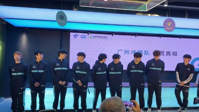 广州冲锋队全员亮相!