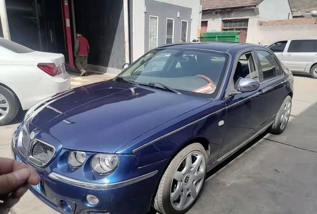 物以稀为贵 全国独一无二运动版mg7 胖哥开始整备 新浪汽车