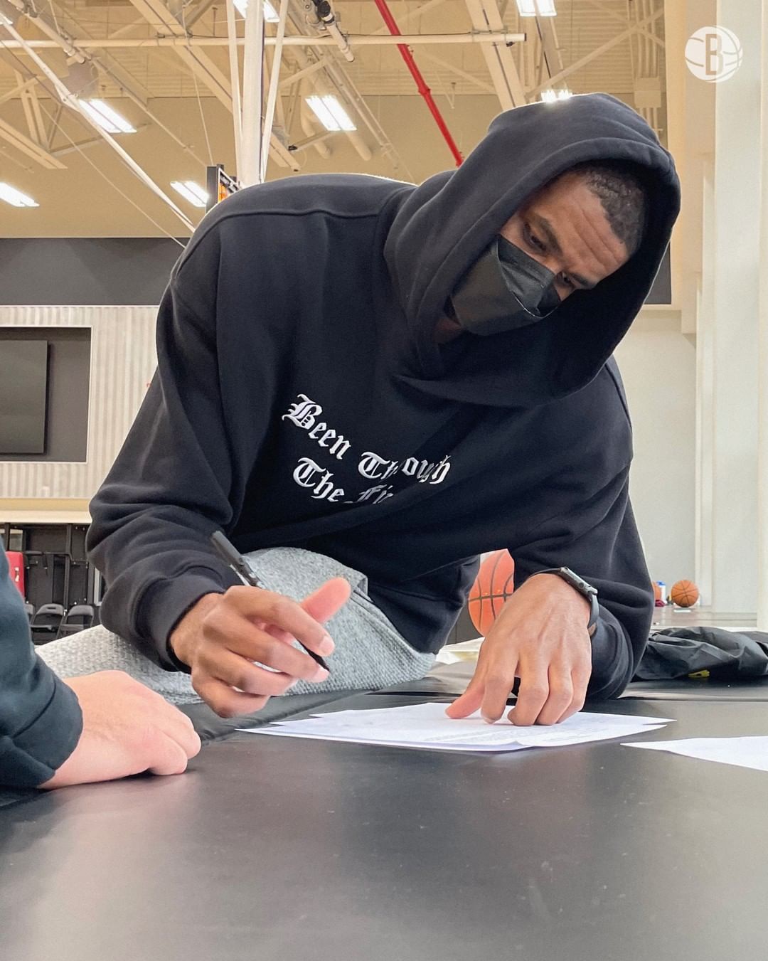 合同细节曝光阿德正式签约薪水仅88万篮网毁了nba