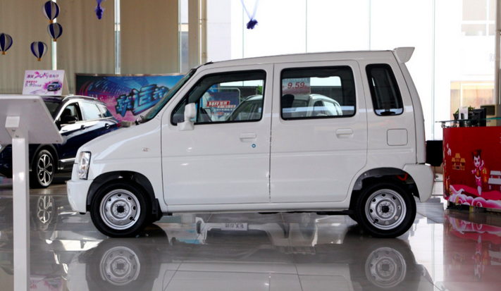 续航100公里售价7万多北汽ec100卖得过五菱宏光miniev吗