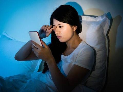 长期熬夜不仅仅会让你变丑还会对身体造成5种危害需重视