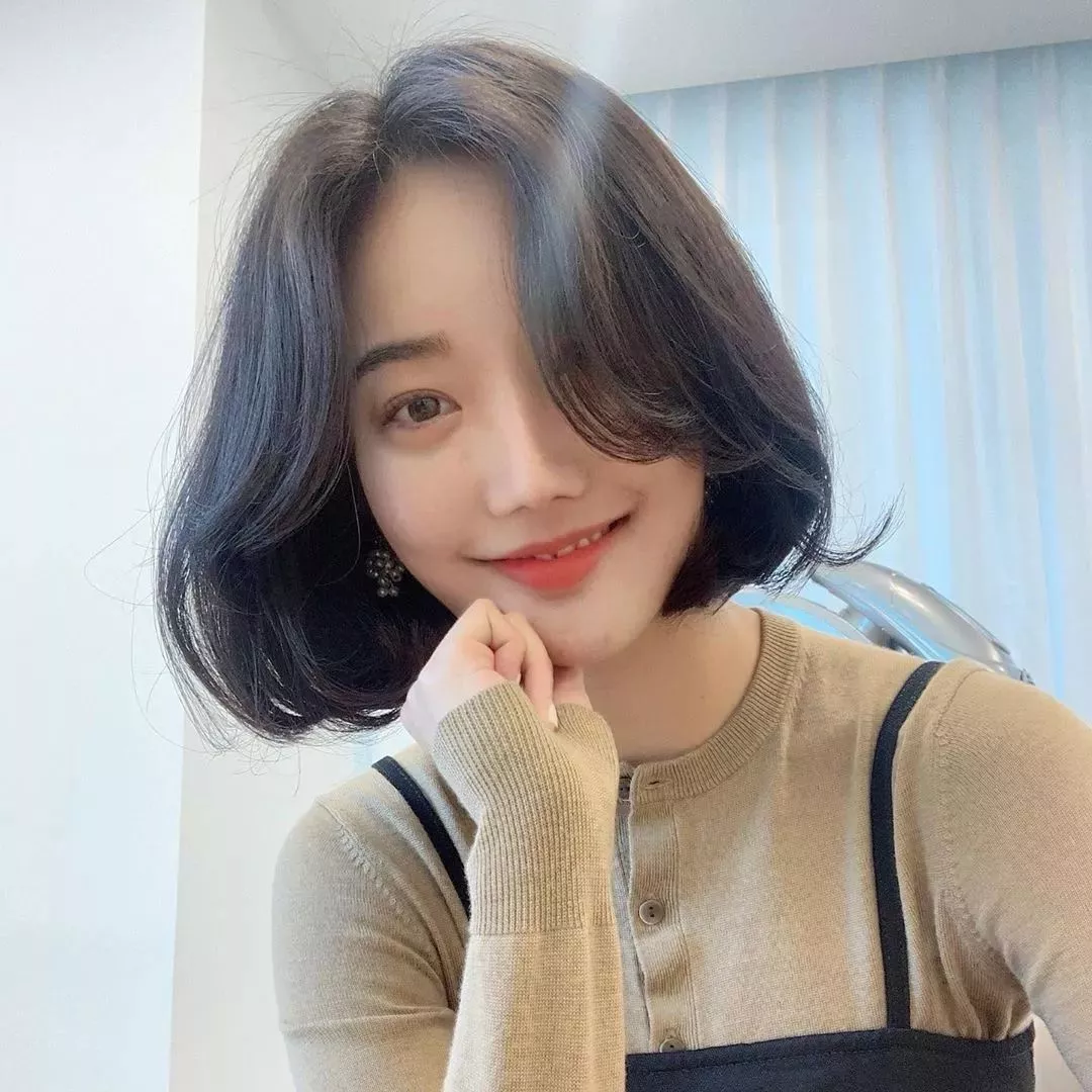 经典百搭的齐耳短发发型,造型更多变,修饰脸型好打理