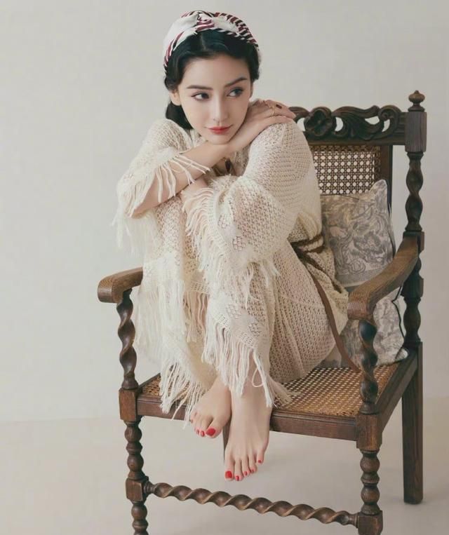 angelababy复古大片风情万种好迷人天生的镜头感