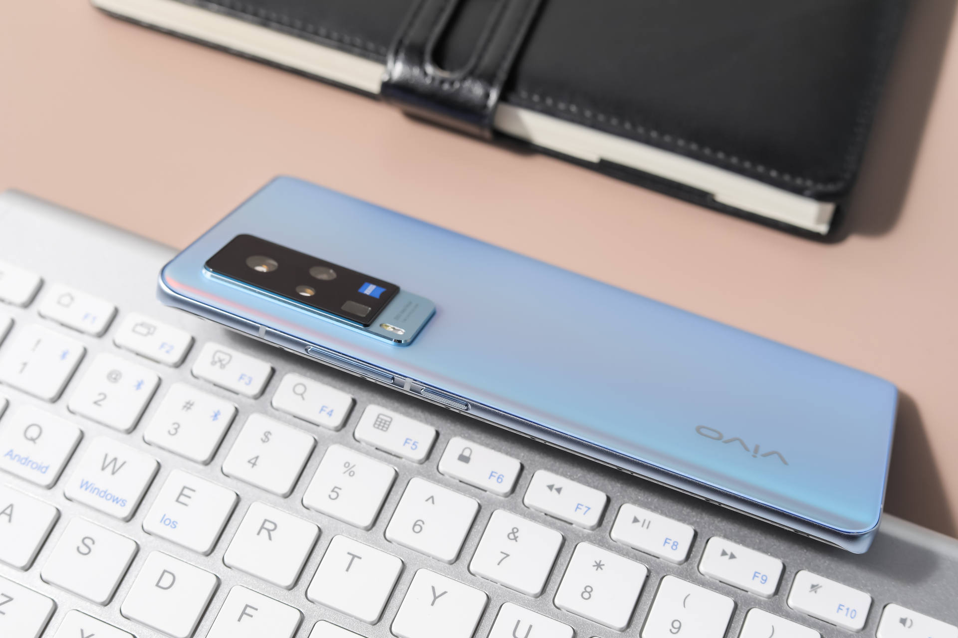 vivox60pro(vivox60pro和x70pro哪个更值得入手)