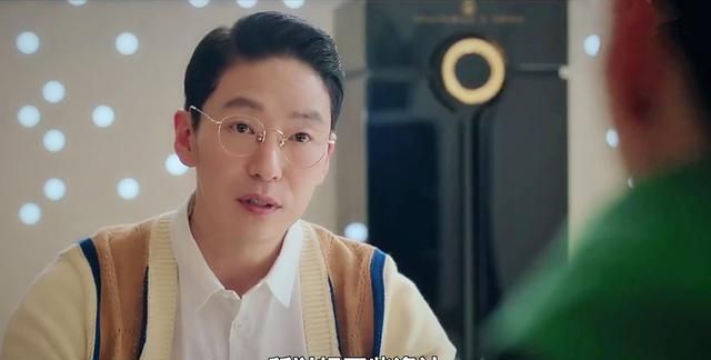 顶楼朱丹泰为何独爱罗爱乔只因她有三重身份