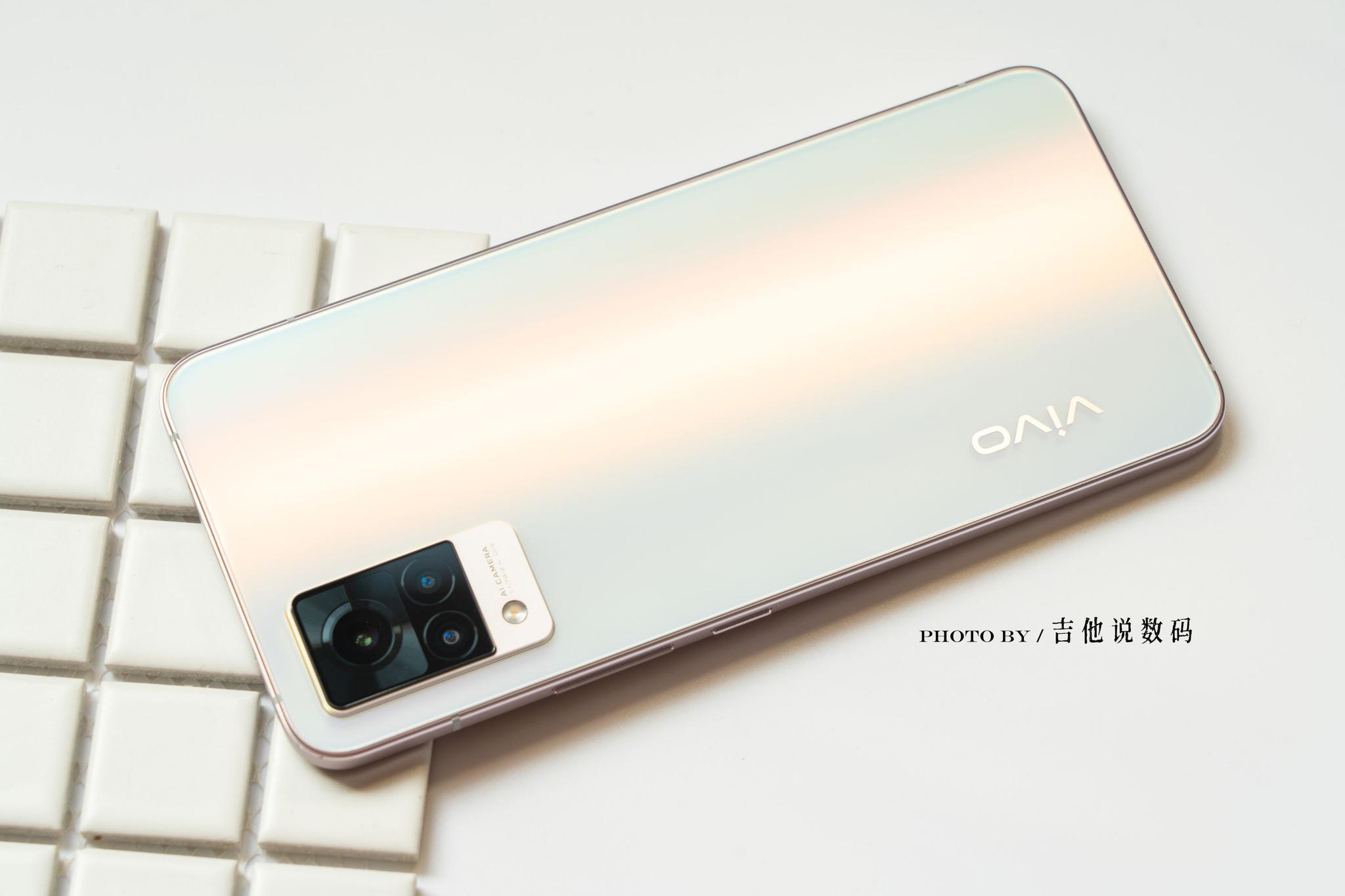 讲真vivos9这个朝露白真的一点都不白漂亮极了