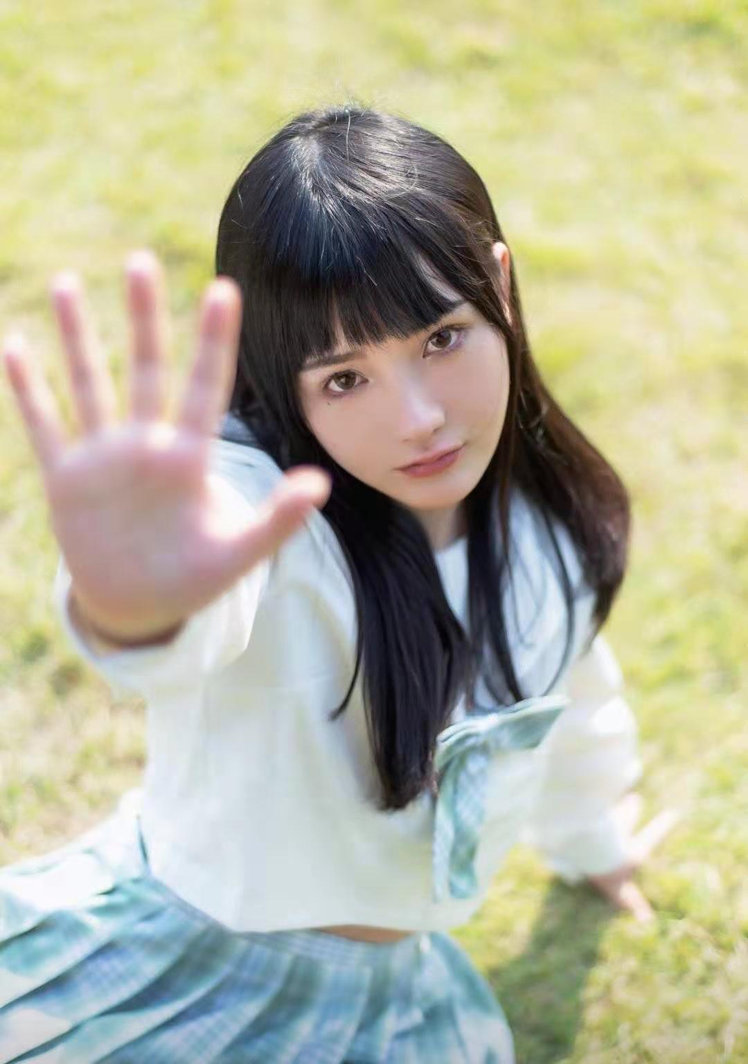 小虞姬被曝光后要拖3位lpl顶级选手下水比赛期间还要陪玩