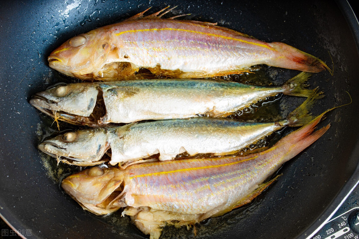 煎鱼虽然听起来那么简单,但是做起来还真的有不小的难处.