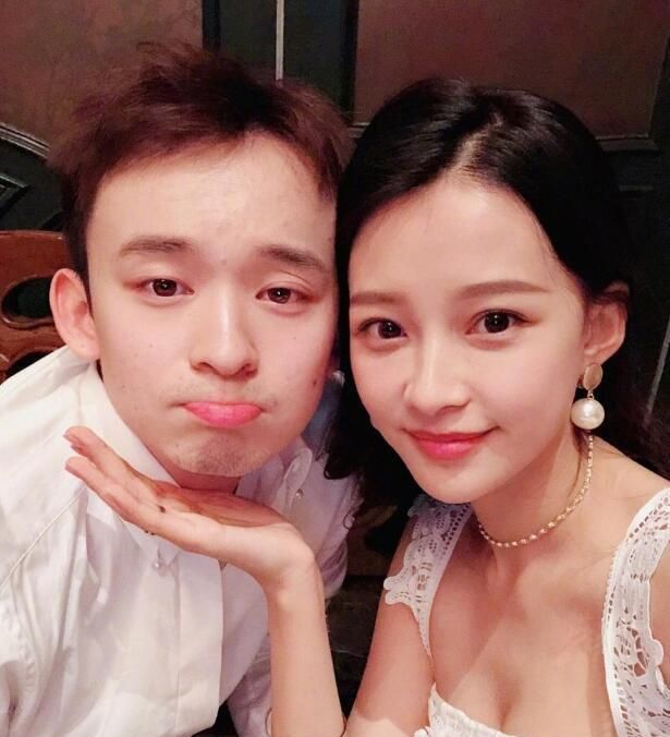 背靠大树好乘凉董子健与孙怡出道就结婚生子以后全靠王京花