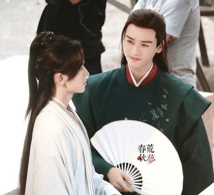 张哲瀚和龚俊粉丝请注意,现代剧是香饽饽,别执念仙侠剧了|长歌行|童谣