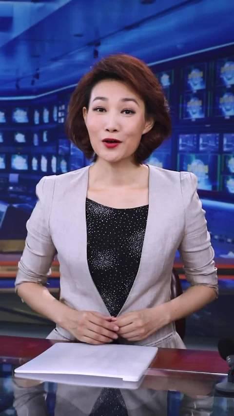 李梓萌不由自主把打疫苗标语唱了出来