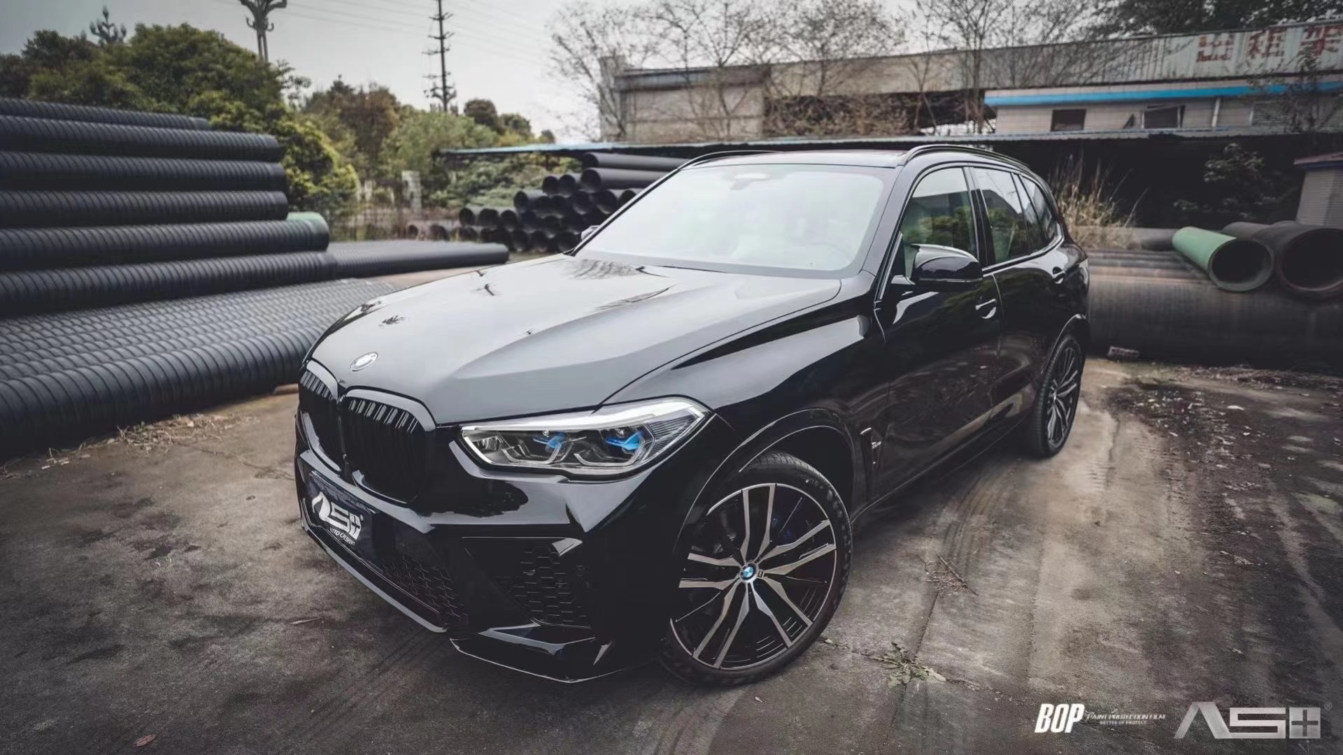 就像脱掉衬衫的超人,看看这辆宝马x5!