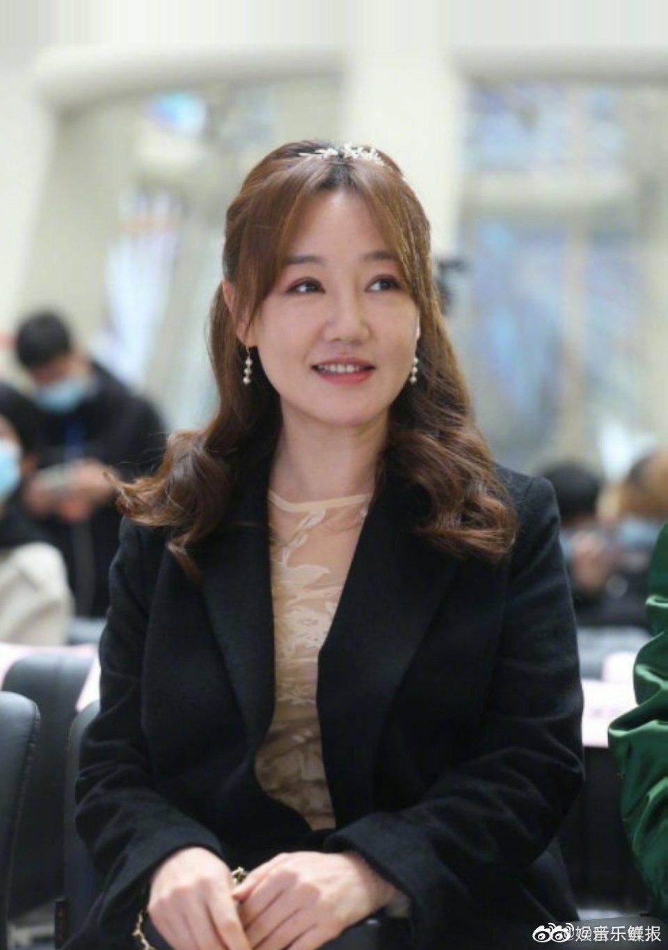 薛佳凝采访中谈及近年来淡出娱乐圈的原因