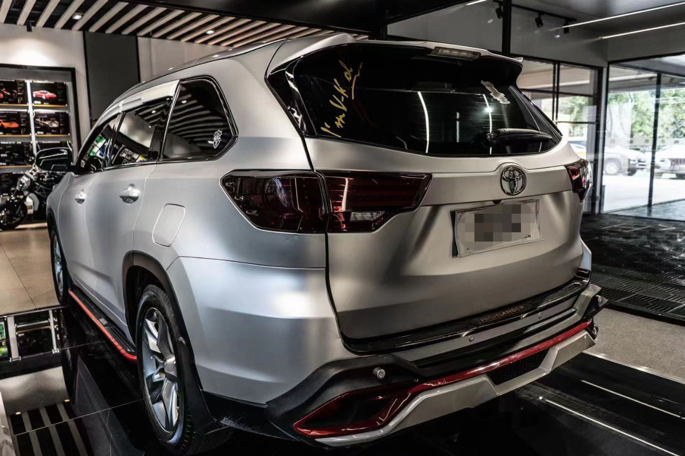 汉兰达改色电镀银气魄尽显