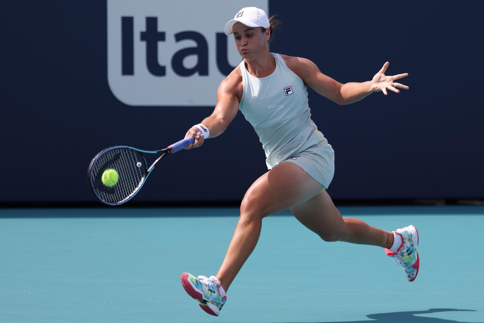 网球——迈阿密公开赛:巴蒂胜阿扎伦卡