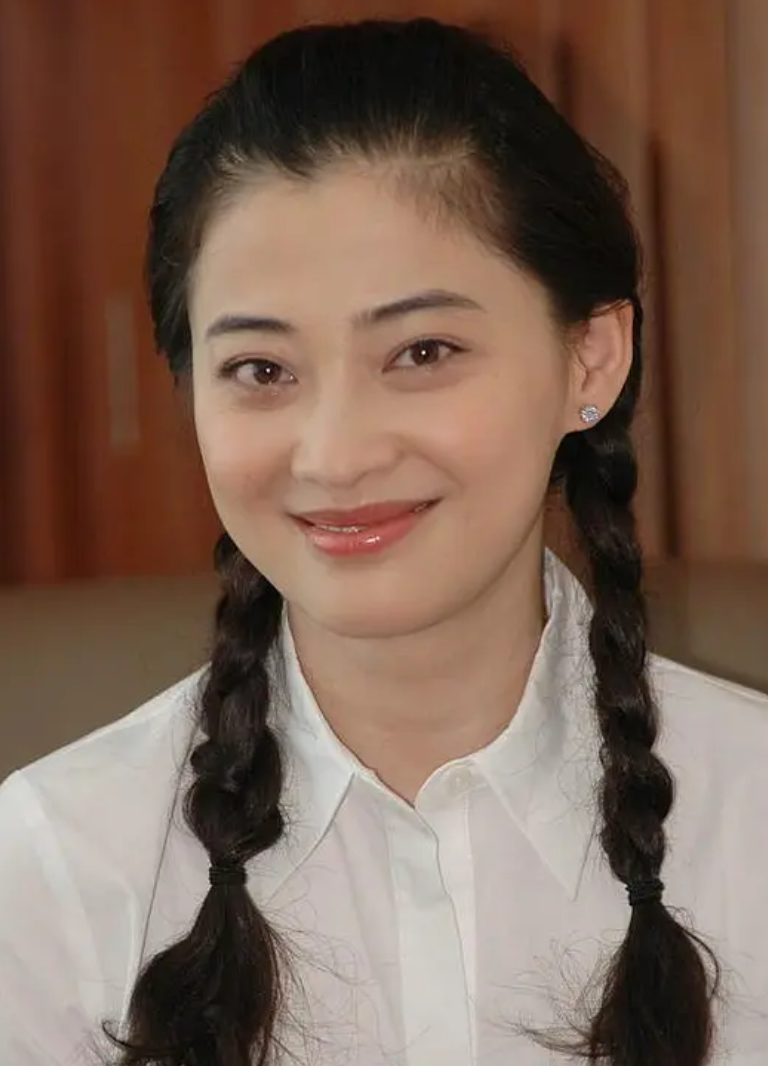 她让同班同学都"嫉妒"|梅婷|同班同学_新浪新闻