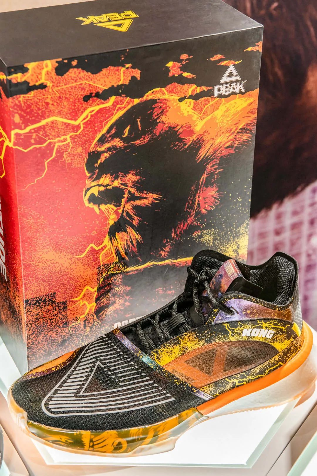 怪兽球鞋你见过吗匹克和哥斯拉出联名主题球鞋了