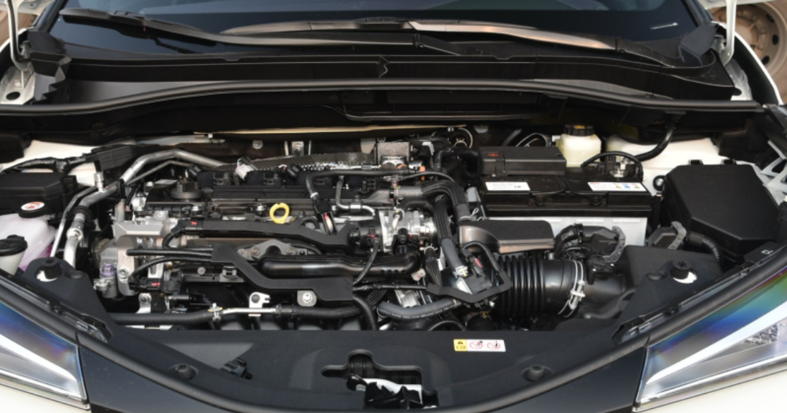 发动机,最大功率126kw,最大马力扭矩203n·m,与之配合是一台cvt无级