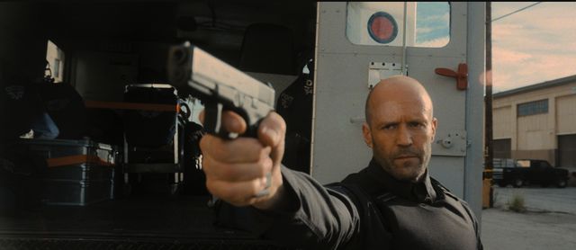 杰森斯坦森新片运钞车定档台湾4月29号上映