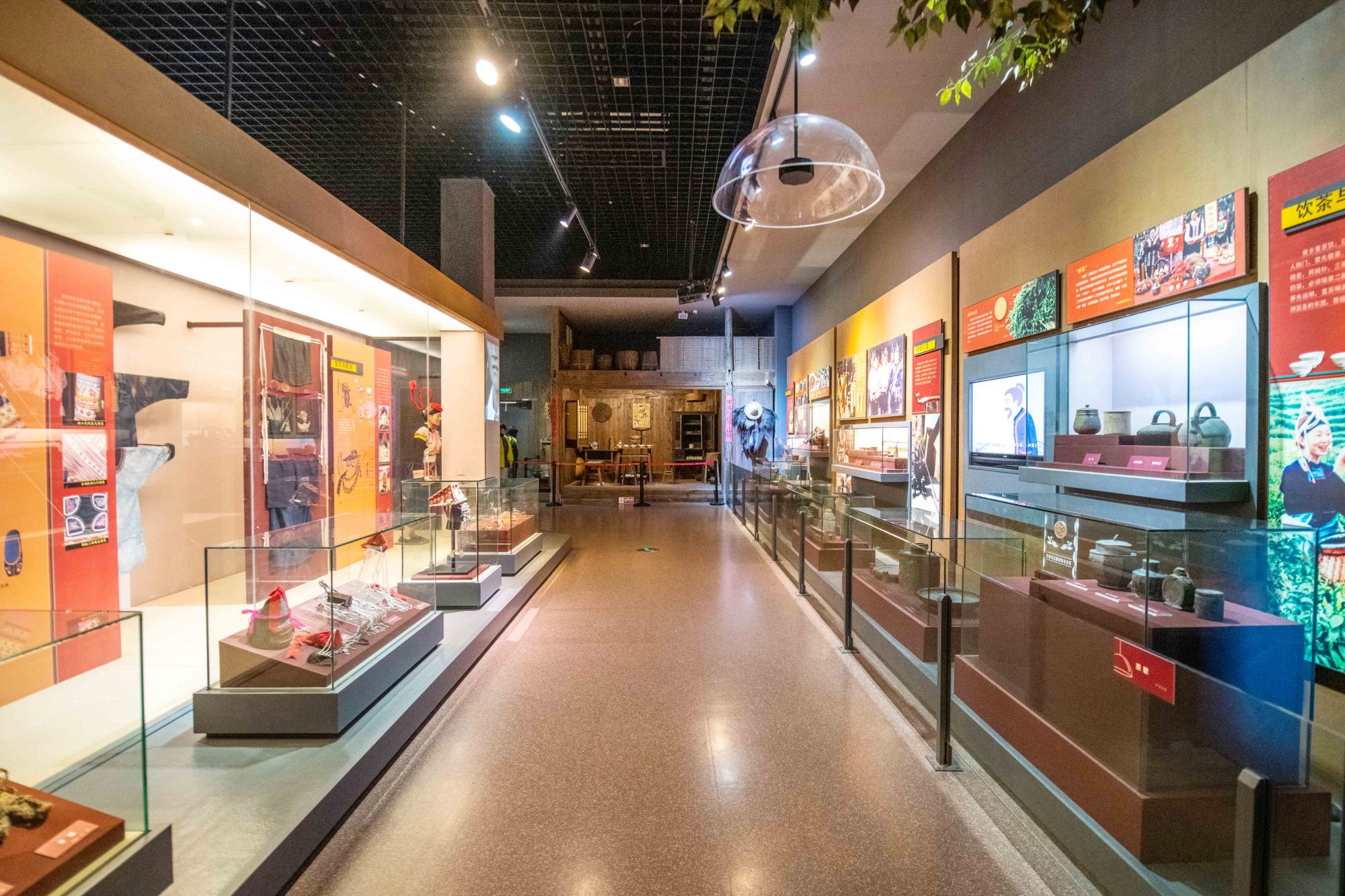 畲族博物馆作为畲族文化的展示之窗,所有的设计都围绕畲族文化的起源