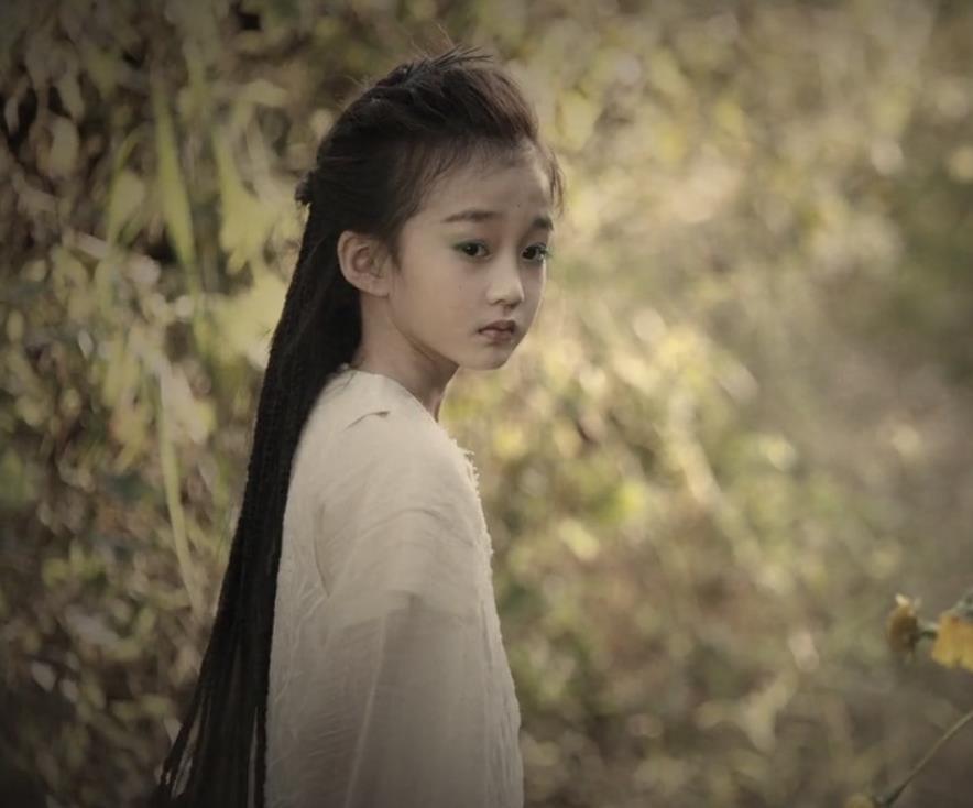 司藤西西就是司藤吸干孔菁华的力量恢复成大人和秦放重聚