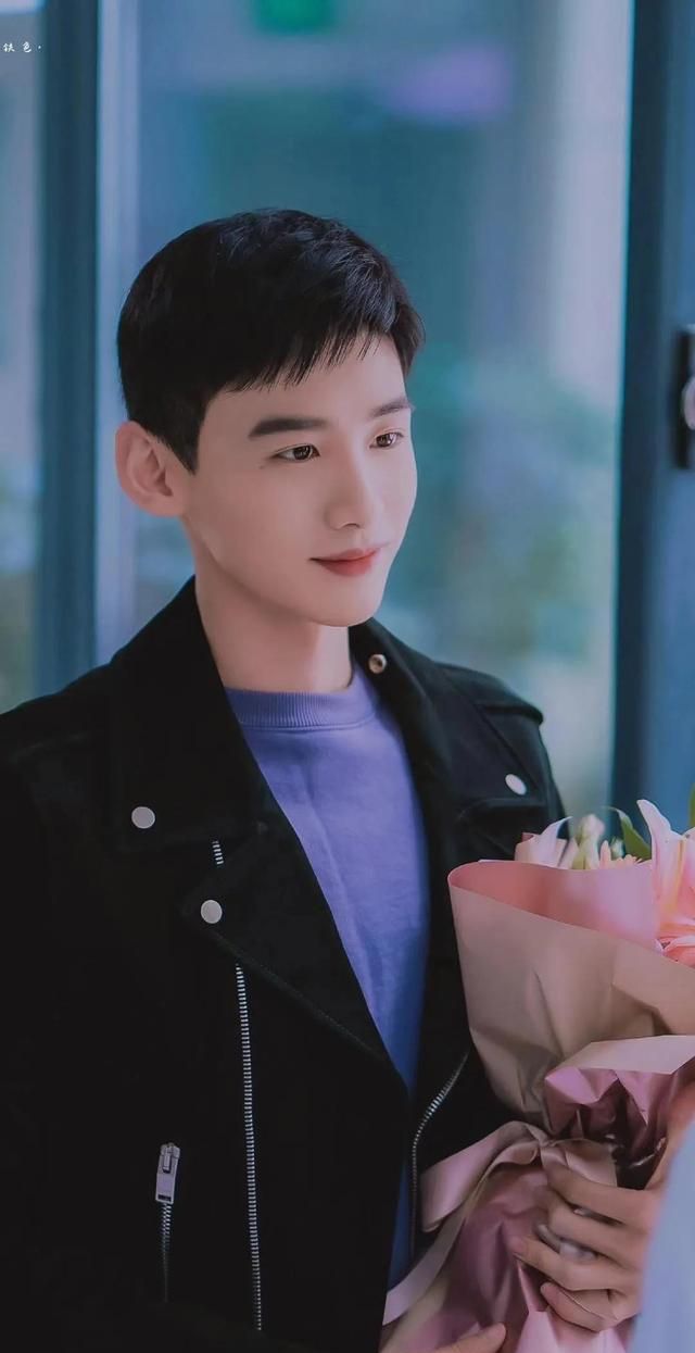 城池营垒—白敬亭来啦：愚人节发圈文案休闲区蓝鸢梦想 - Www.slyday.coM