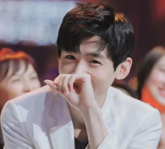 城池营垒—白敬亭来啦：愚人节发圈文案休闲区蓝鸢梦想 - Www.slyday.coM