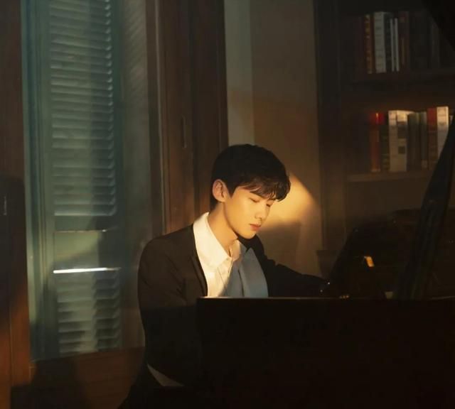 城池营垒—白敬亭来啦：愚人节发圈文案休闲区蓝鸢梦想 - Www.slyday.coM